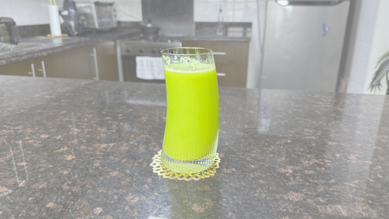 Refreshing Green Detox Juice Recipe